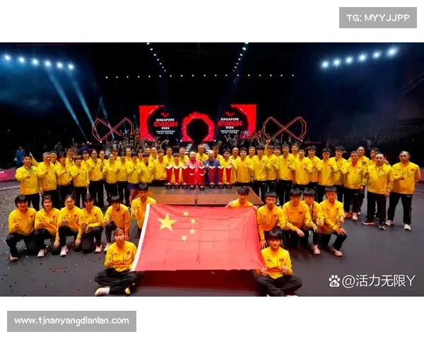 奥运冠军与明星齐聚阅兵台展现家国情怀与民族荣耀彰显中国自豪与爱国精神